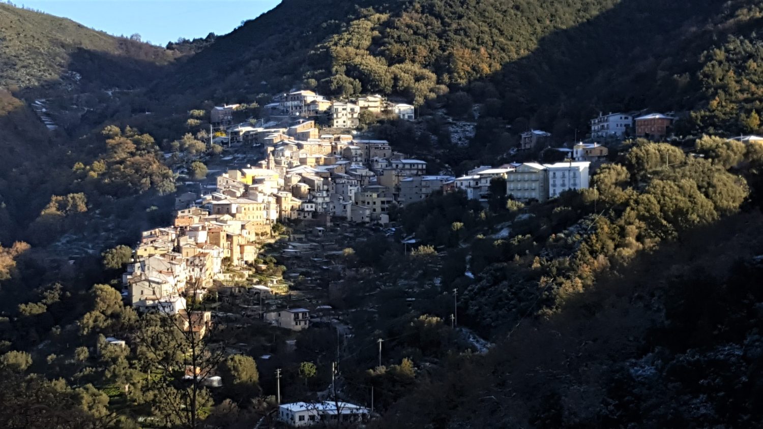 Rodio di Pisciotta innevata con la neve il cilentano cilento