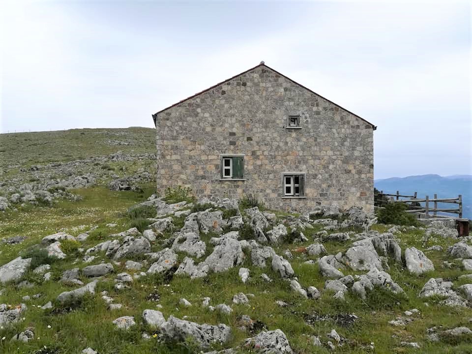 i sentieri del cilento rivoluzionario il cilentano rifugio tozzo del moio celle di bulgheria