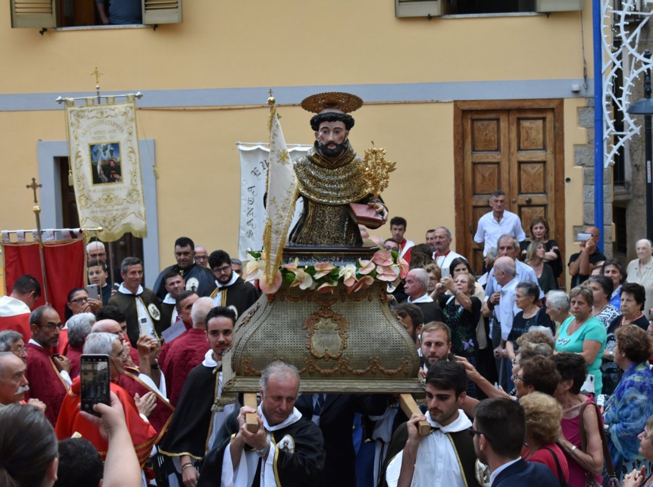Il santuario di Sant'agnello abate di Rodio, nel comune di Pisciotta, cilento il cilentano (10).jpg