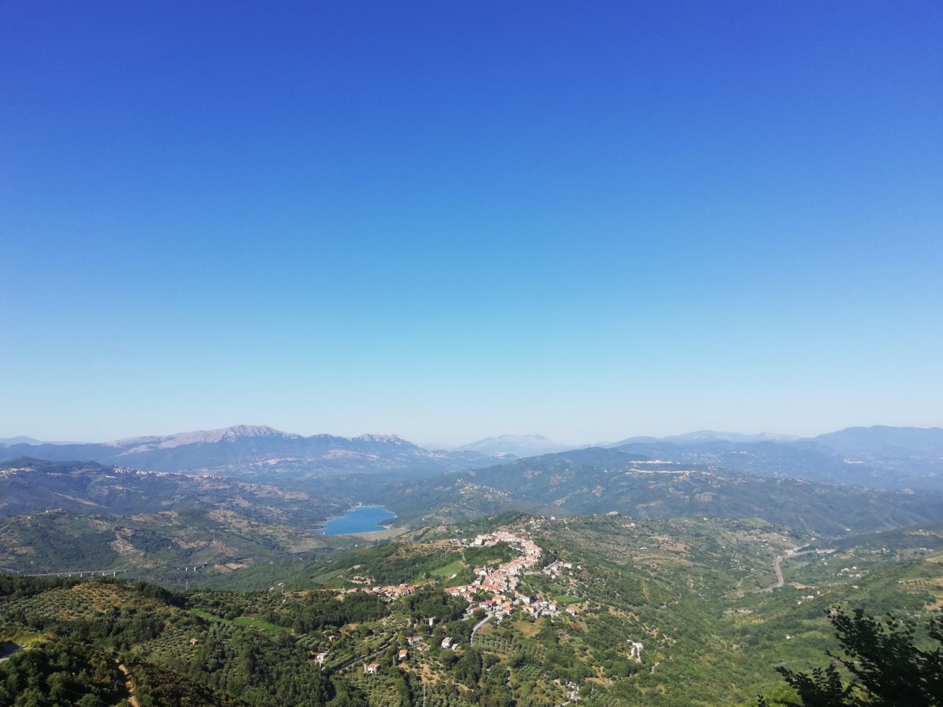 il-castello-di-rocca-cilento-panorama-dal-castello-il-cilentano.jpg