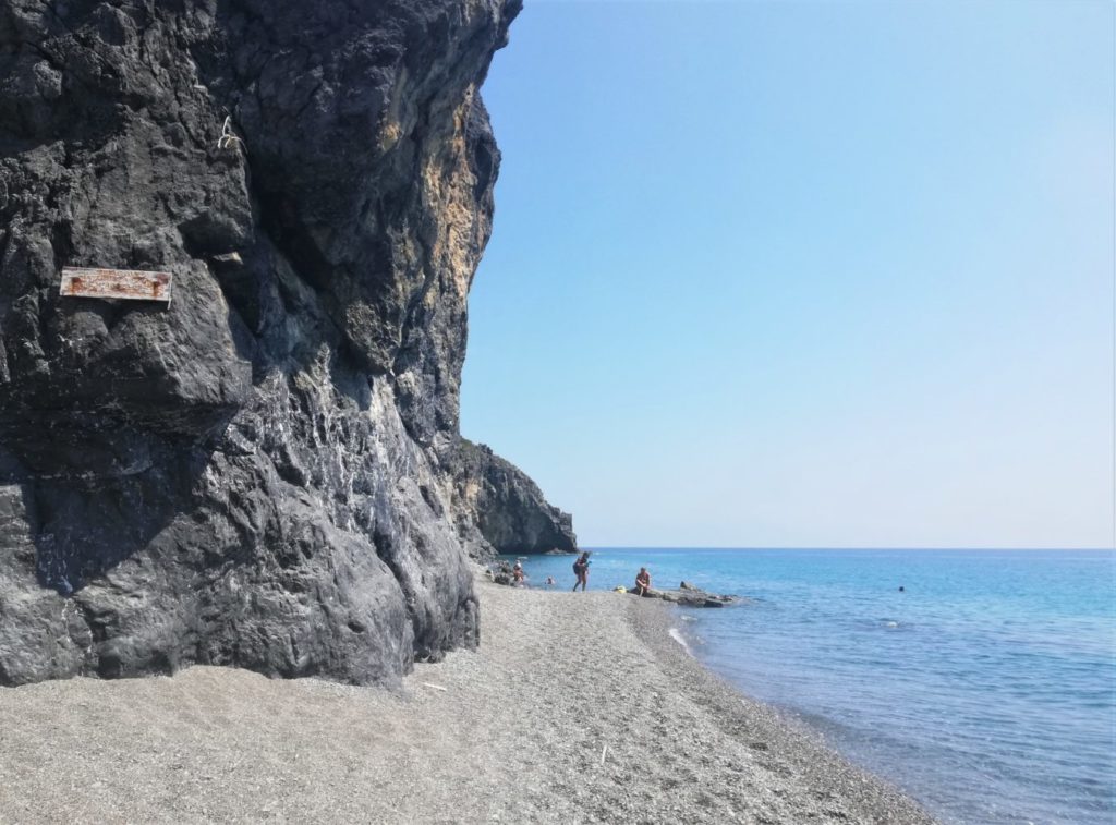 spiaggia del troncone di Camerota naturisti nudisti il cilentano cilento.jpg