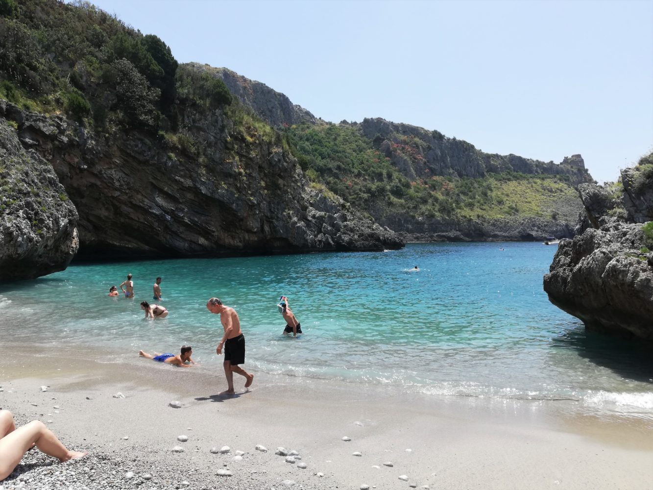 Spiaggia cala bianca, marina di camerota