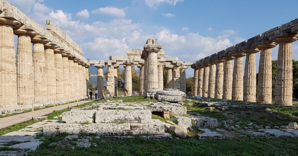 Tempio di Hera interno Parco Archeologico di Paestum
