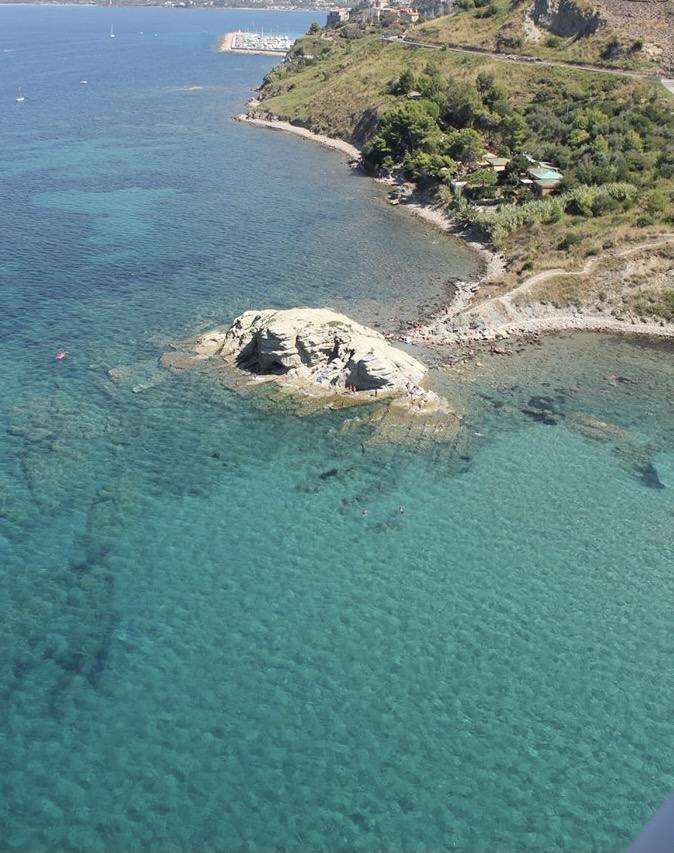 Scoglio di Trentova_ph Ernesto Apicella 2